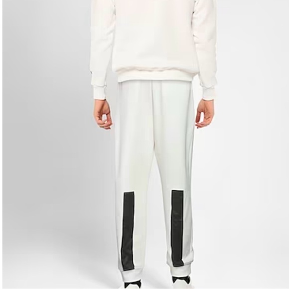 AX Armani Exchange Men'sReflective Sweatsuit, Offwhite, Lmsrp $320
